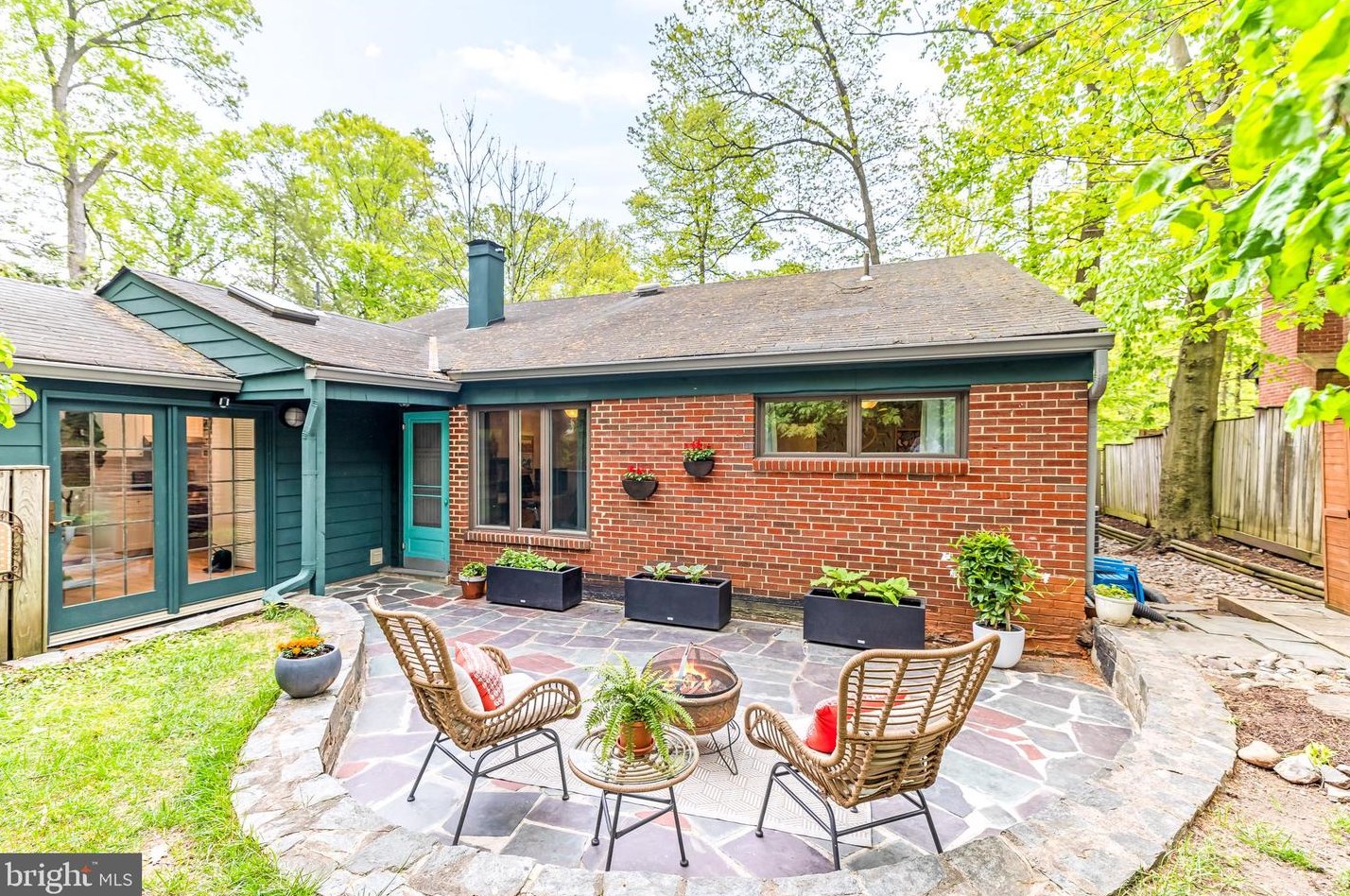 7408 Aspen Ave, Silver Spring MD  20912-5447 exterior