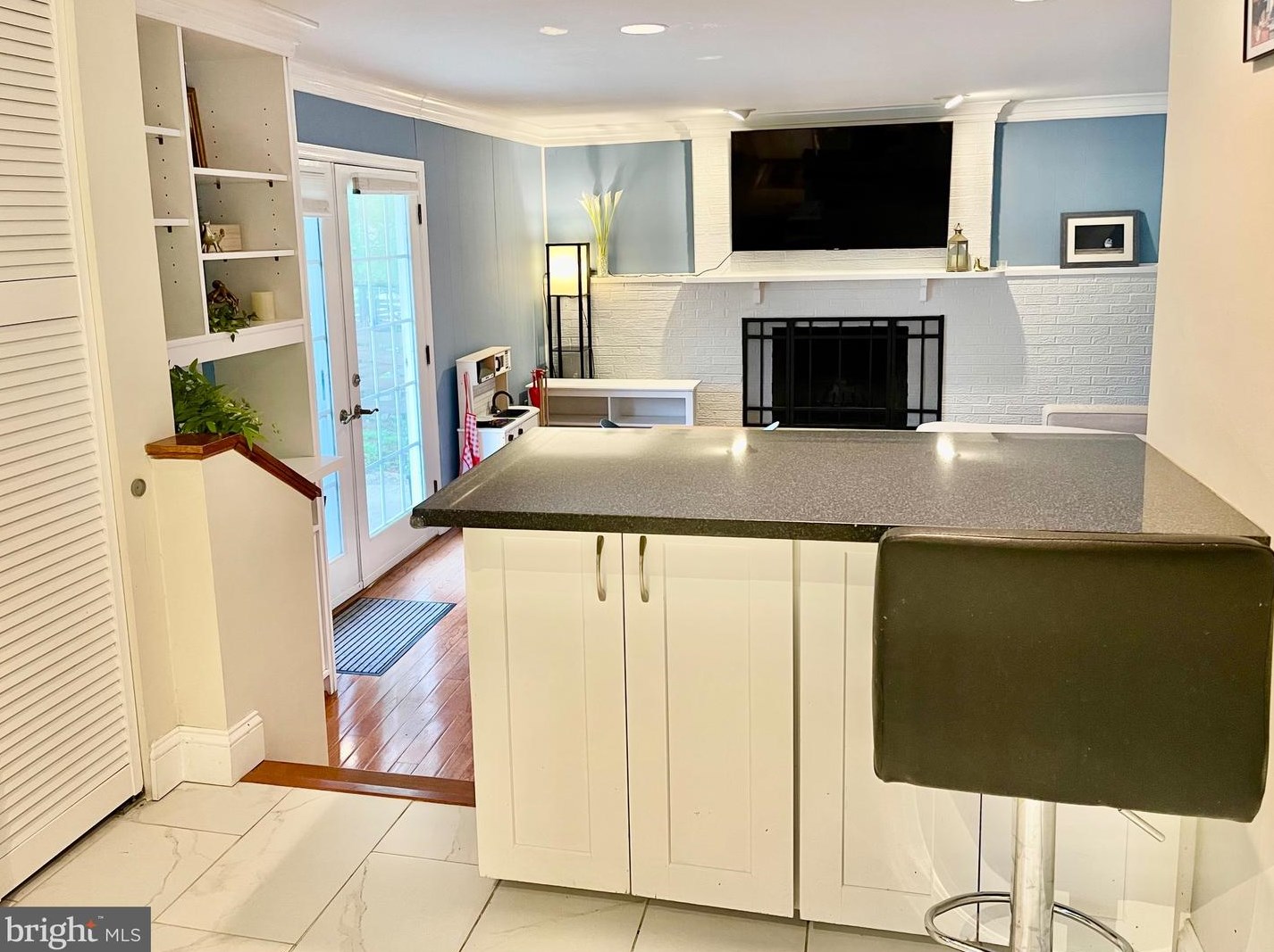 15516 Peach Leaf Ln, Gaithersburg MD  20878-2343 exterior