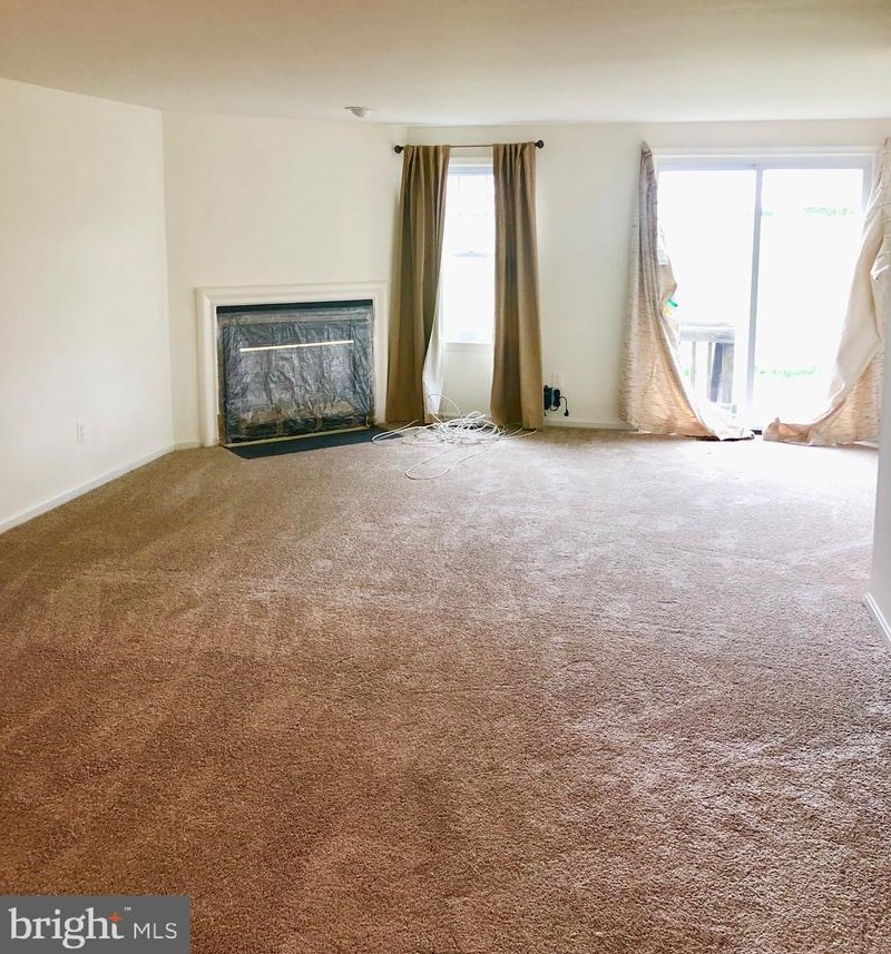 4 Hawk Run Ct, Gaithersburg MD  20886-4365 exterior