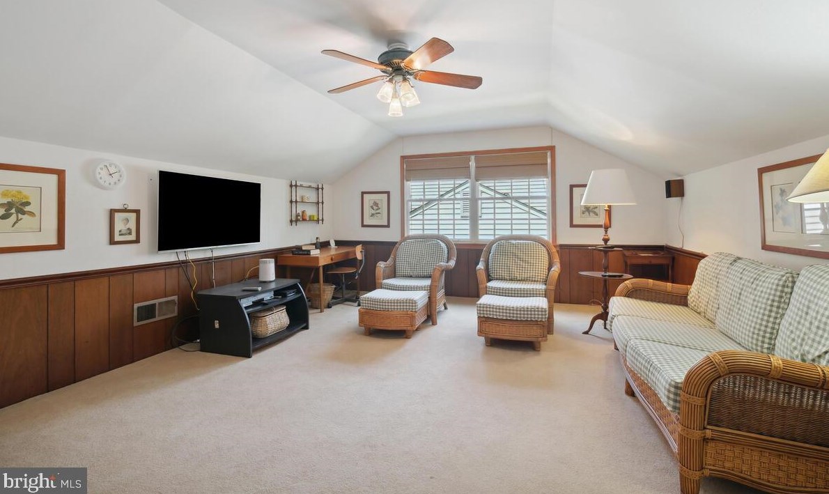 11705 Coldstream Dr, Rockville MD 20854-3620 exterior