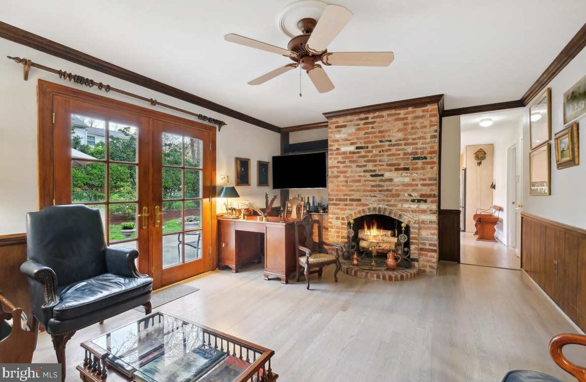 11705 Coldstream Dr, Rockville MD 20854-3620 exterior