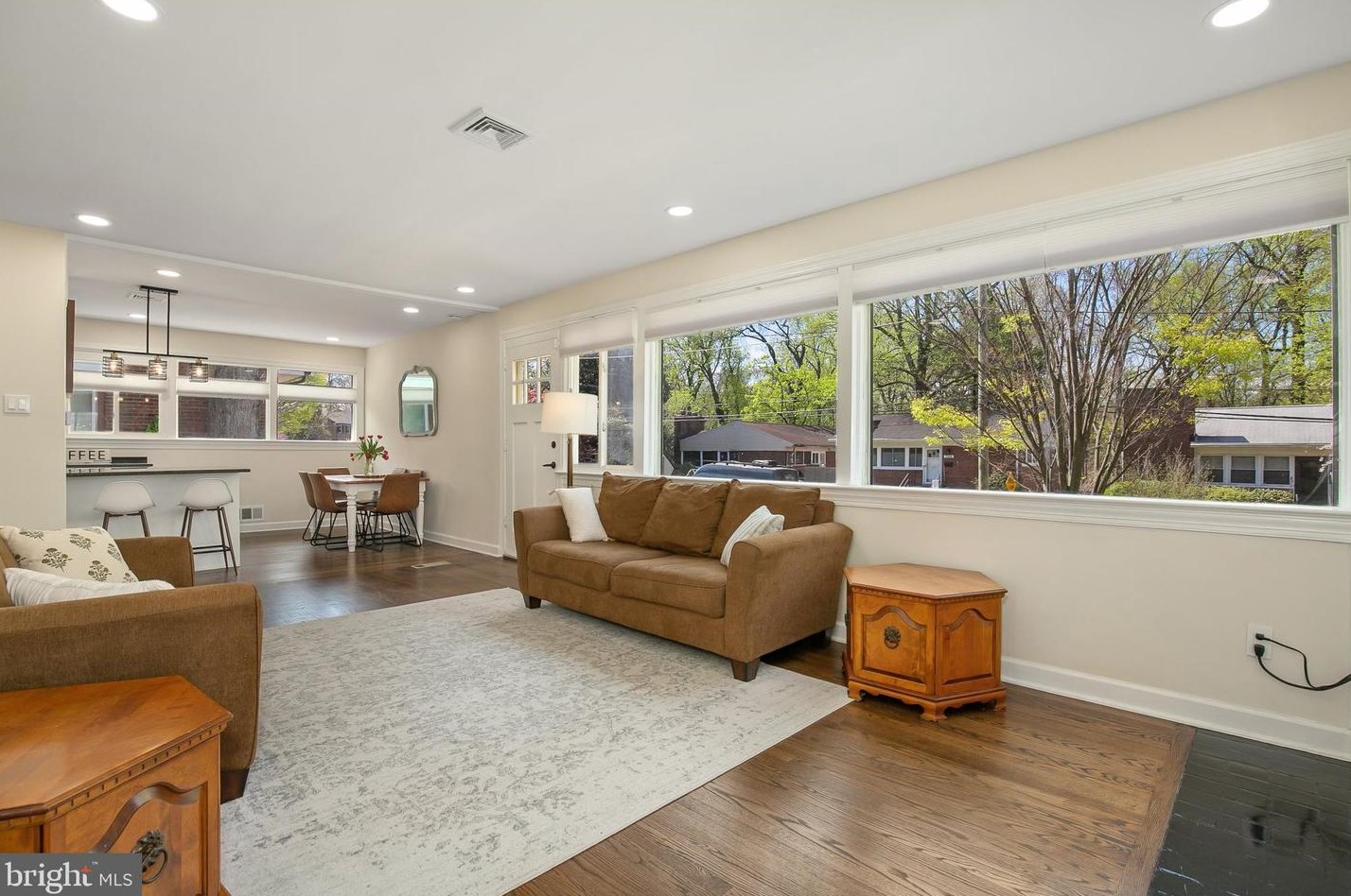 7507 Glenside Dr, Silver Spring MD  20912-7546 exterior