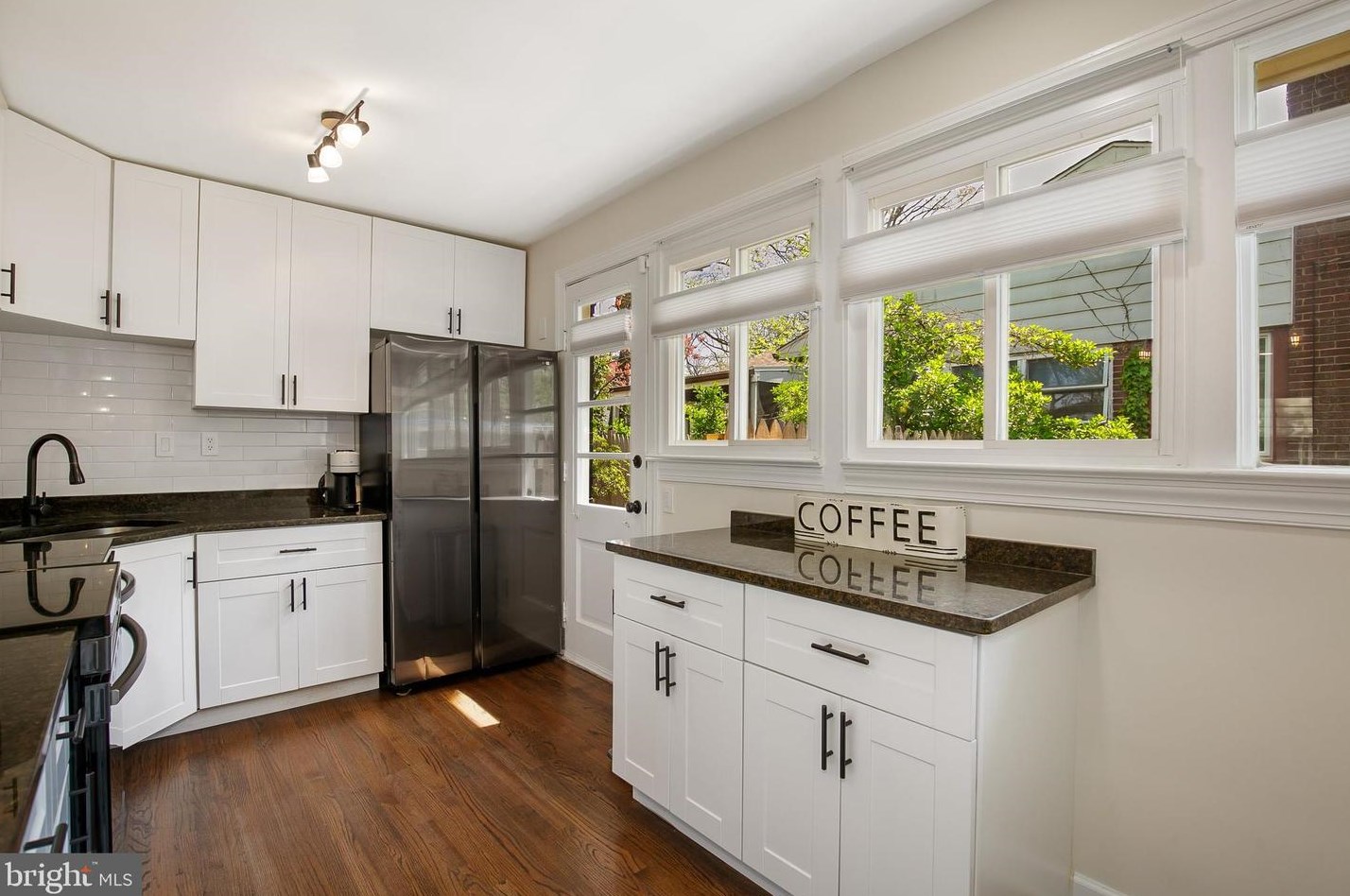 7507 Glenside Dr, Silver Spring MD  20912-7546 exterior