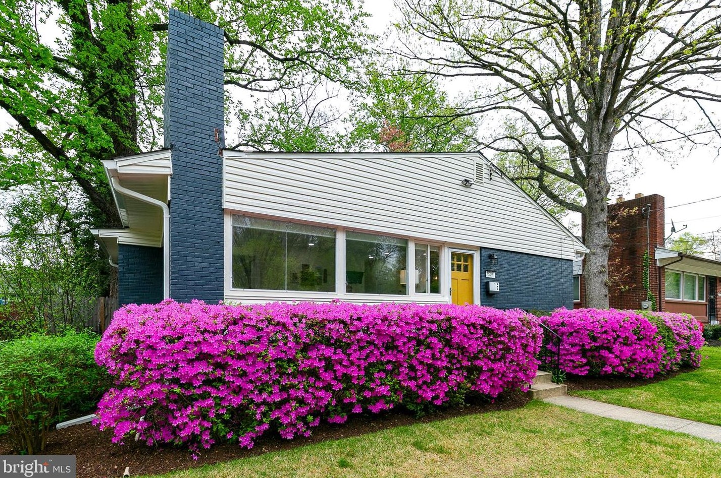 7507 Glenside Dr, Silver Spring MD  20912-7546 exterior