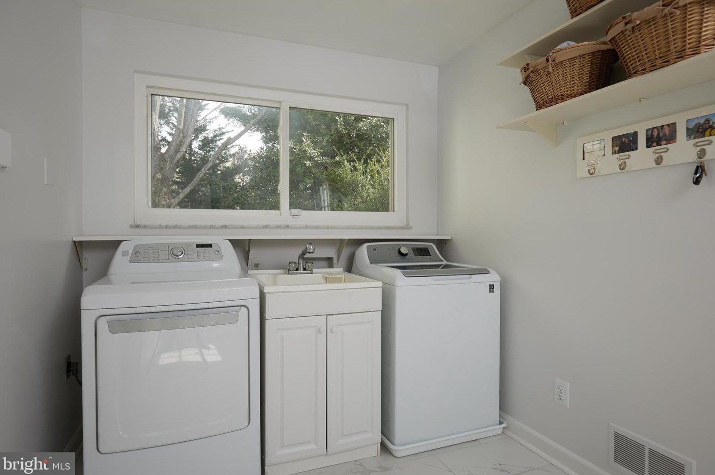 12705 Deep Spring Dr, Rockville MD  20854-2355 exterior