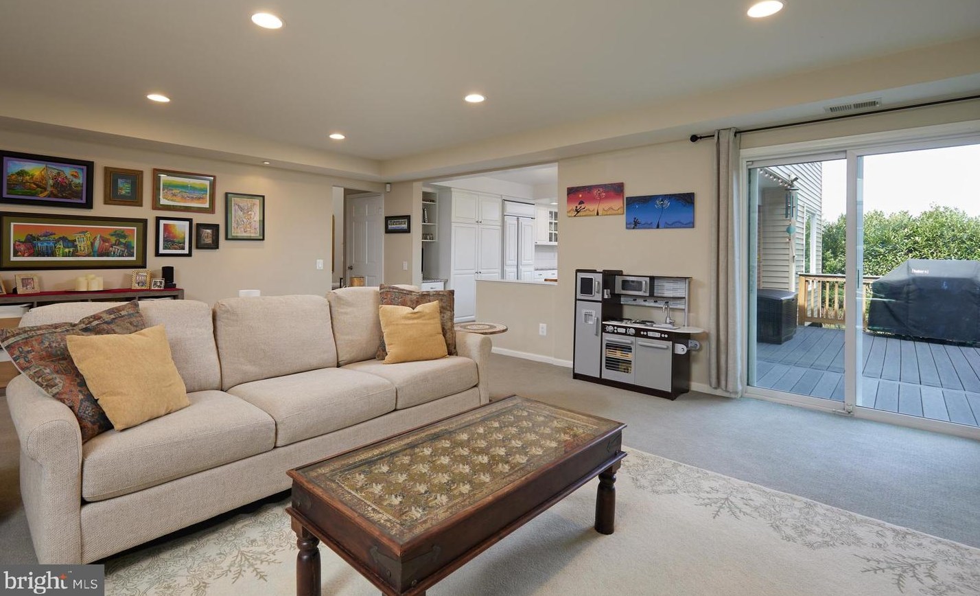 12705 Deep Spring Dr, Rockville MD  20854-2355 exterior