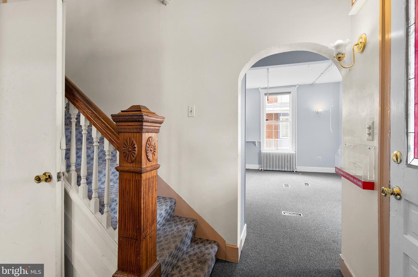 418 Diamond Ave, Gaithersburg MD 20877-2108 exterior