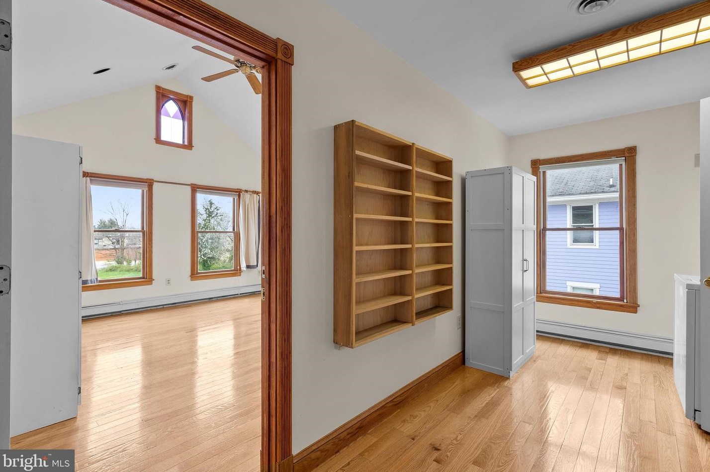 418 Diamond Ave, Gaithersburg MD 20877-2108 exterior