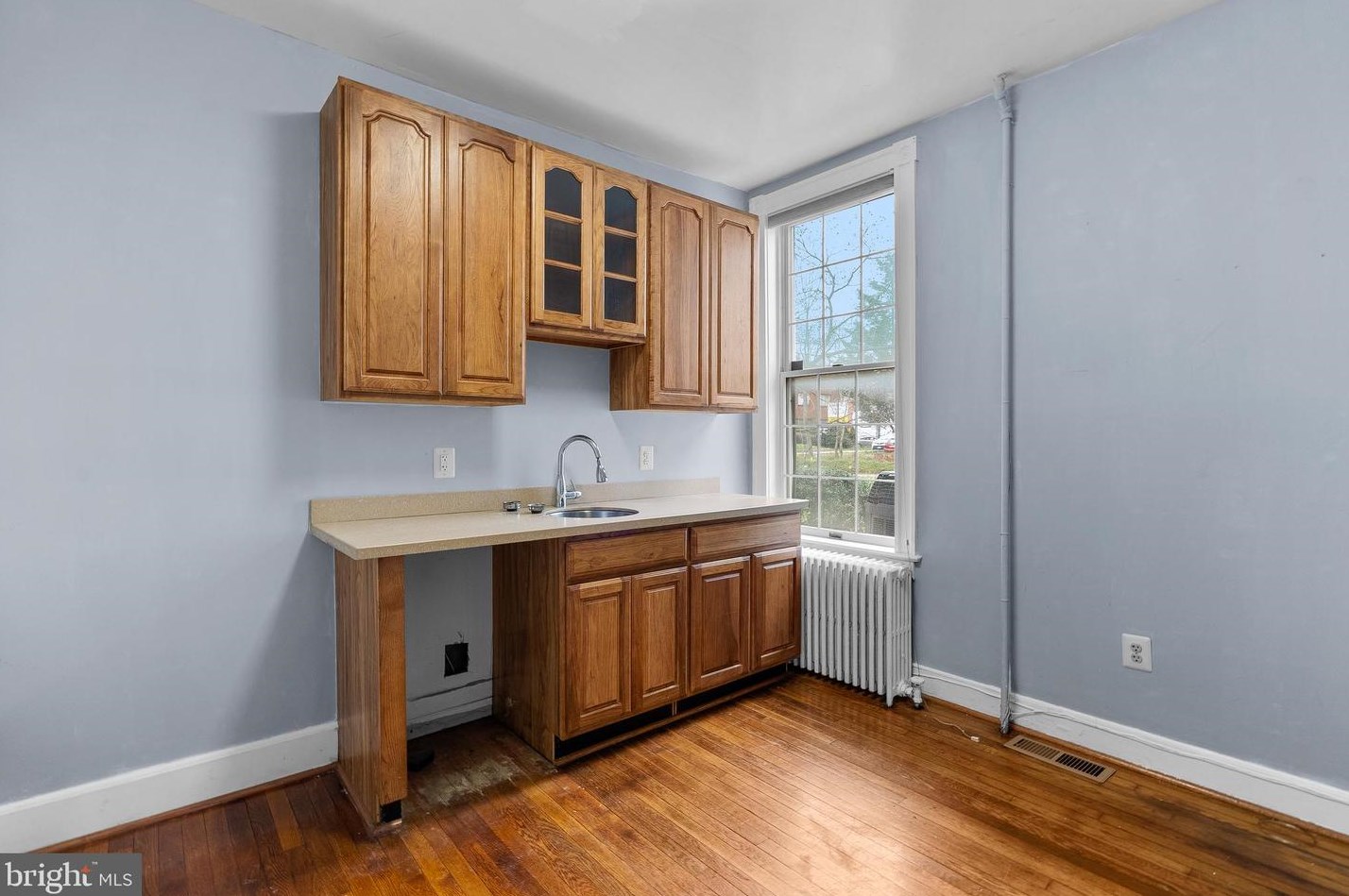 418 Diamond Ave, Gaithersburg MD 20877-2108 exterior