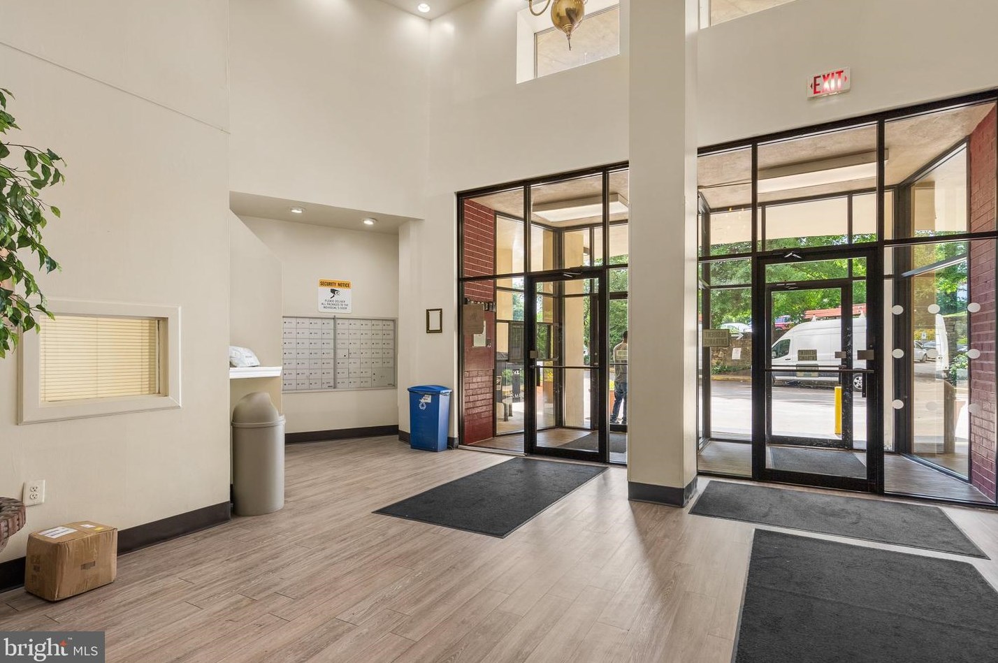 8830 Piney Branch Rd, Silver Spring MD  20903-3546 exterior