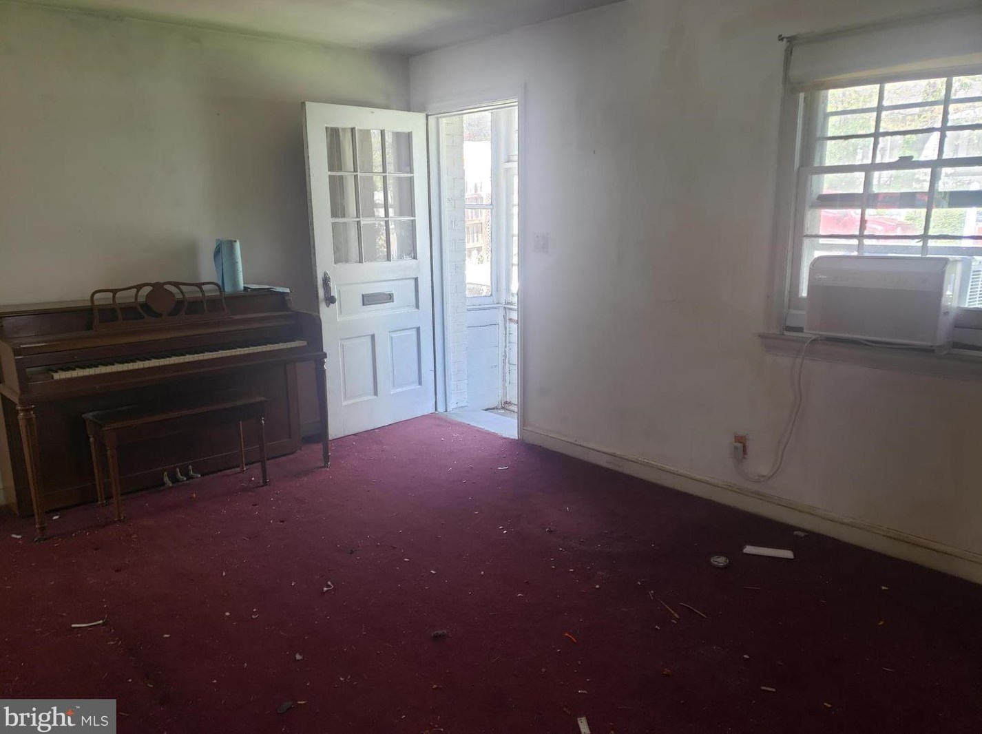 6604 Gude Ave, Silver Spring MD 20912-4827 exterior