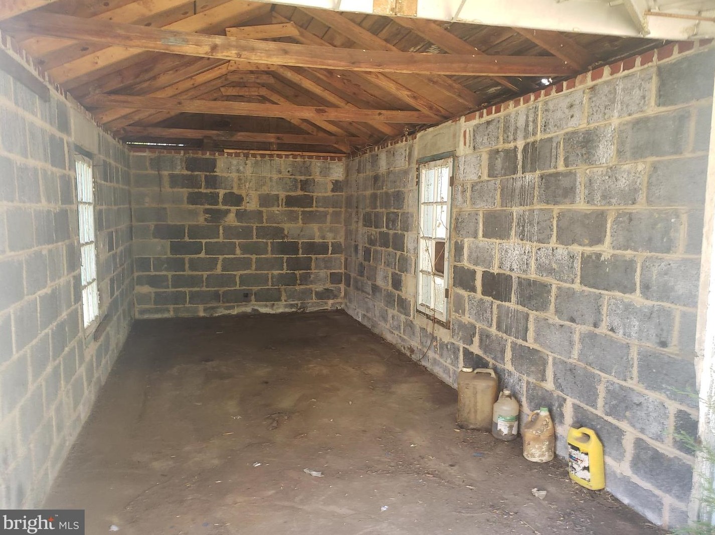 6604 Gude Ave, Silver Spring MD 20912-4827 exterior