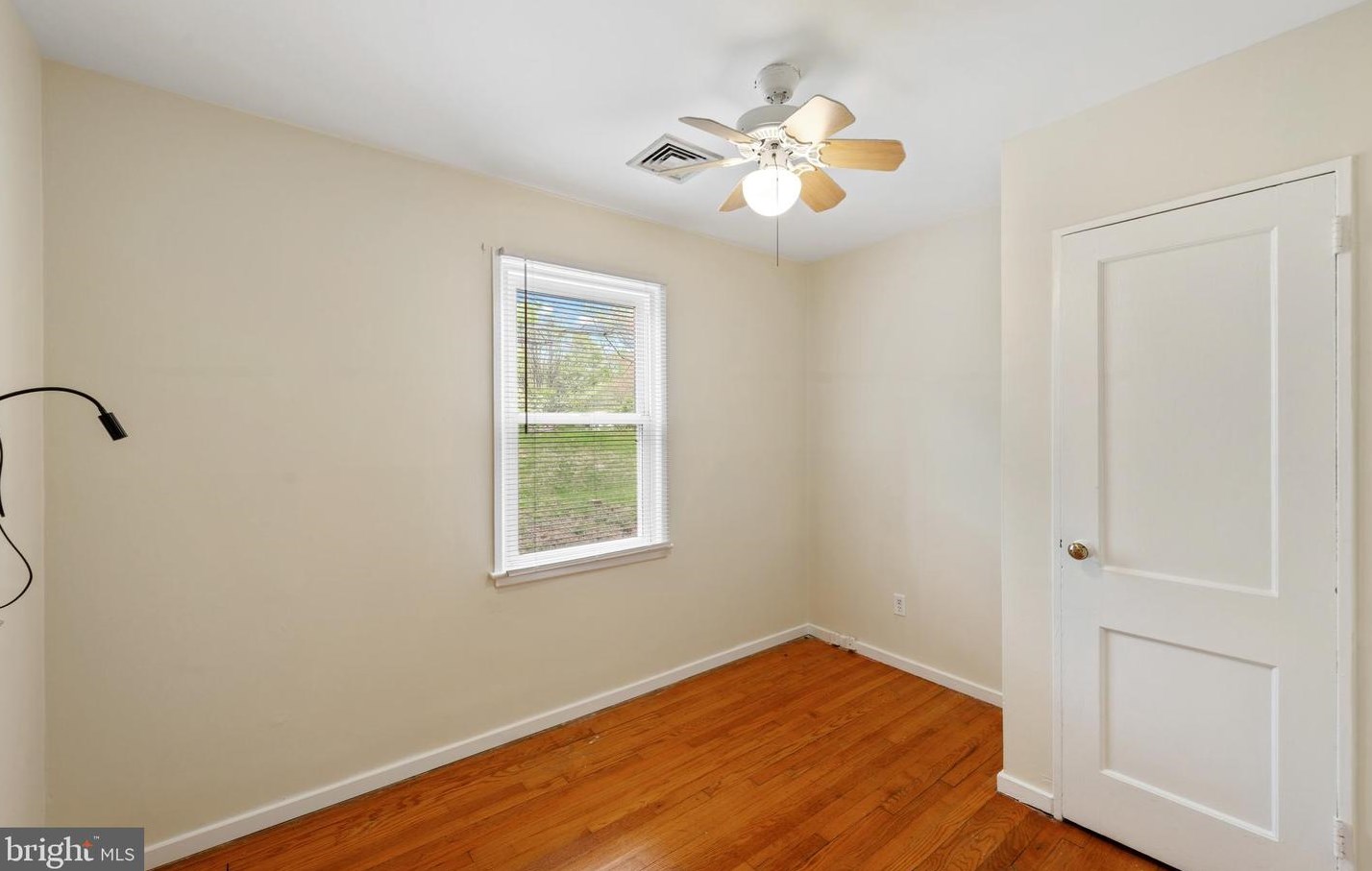 12200 Valleywood Dr, Silver Spring MD  20902-2147 exterior