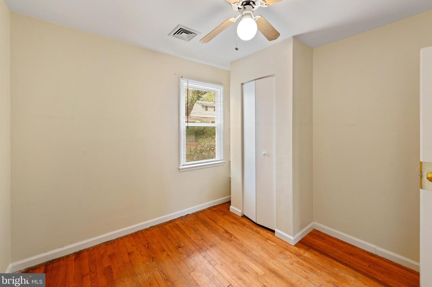 12200 Valleywood Dr, Silver Spring MD  20902-2147 exterior