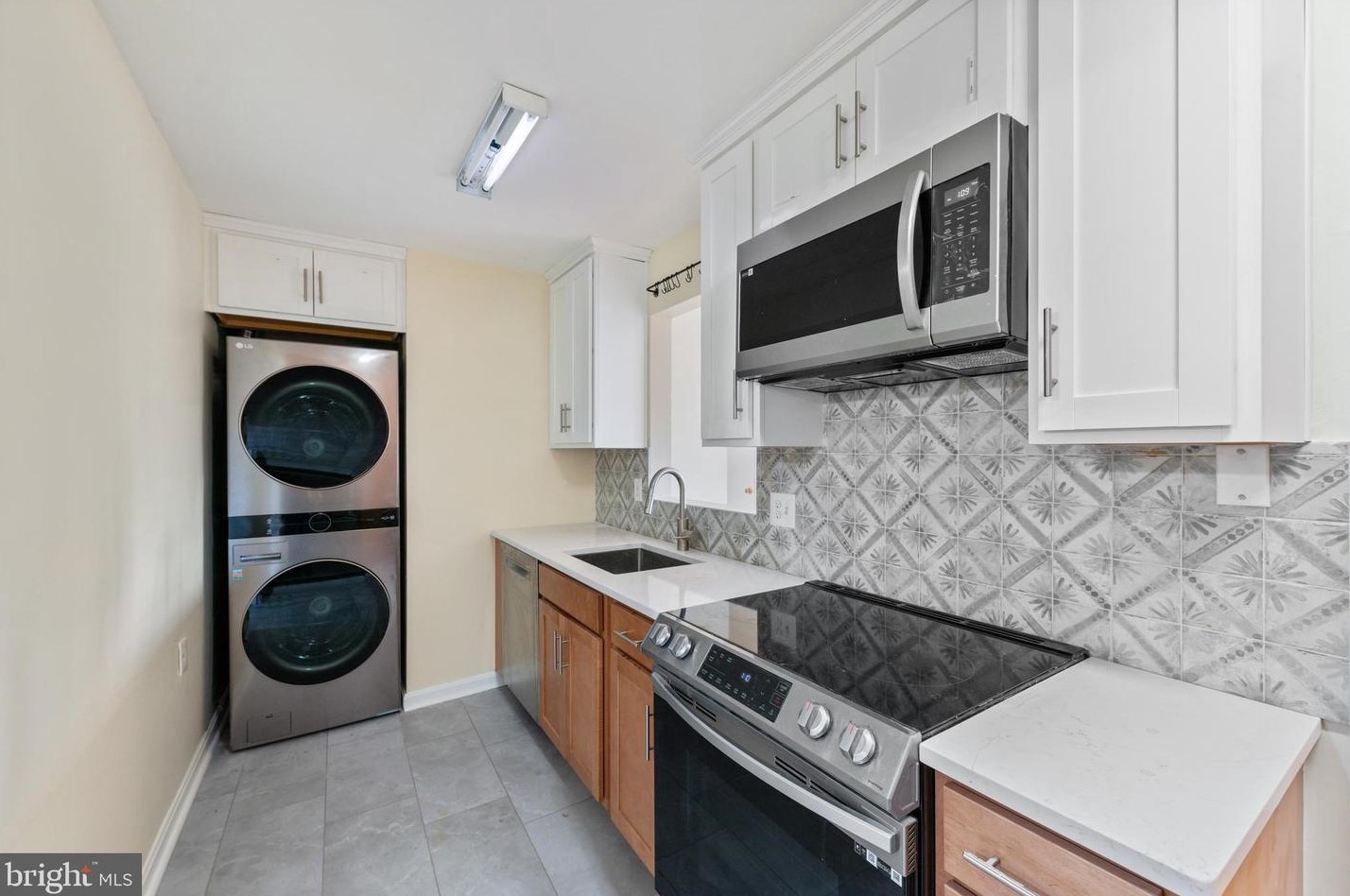 12200 Valleywood Dr, Silver Spring MD  20902-2147 exterior