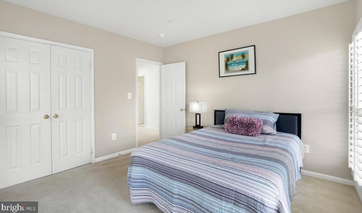 602 Grand Champion Dr, Rockville MD 20850-5970 exterior