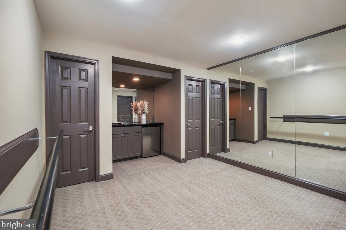 602 Grand Champion Dr, Rockville MD 20850-5970 exterior