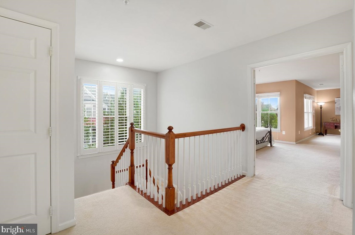 602 Grand Champion Dr, Rockville MD 20850-5970 exterior