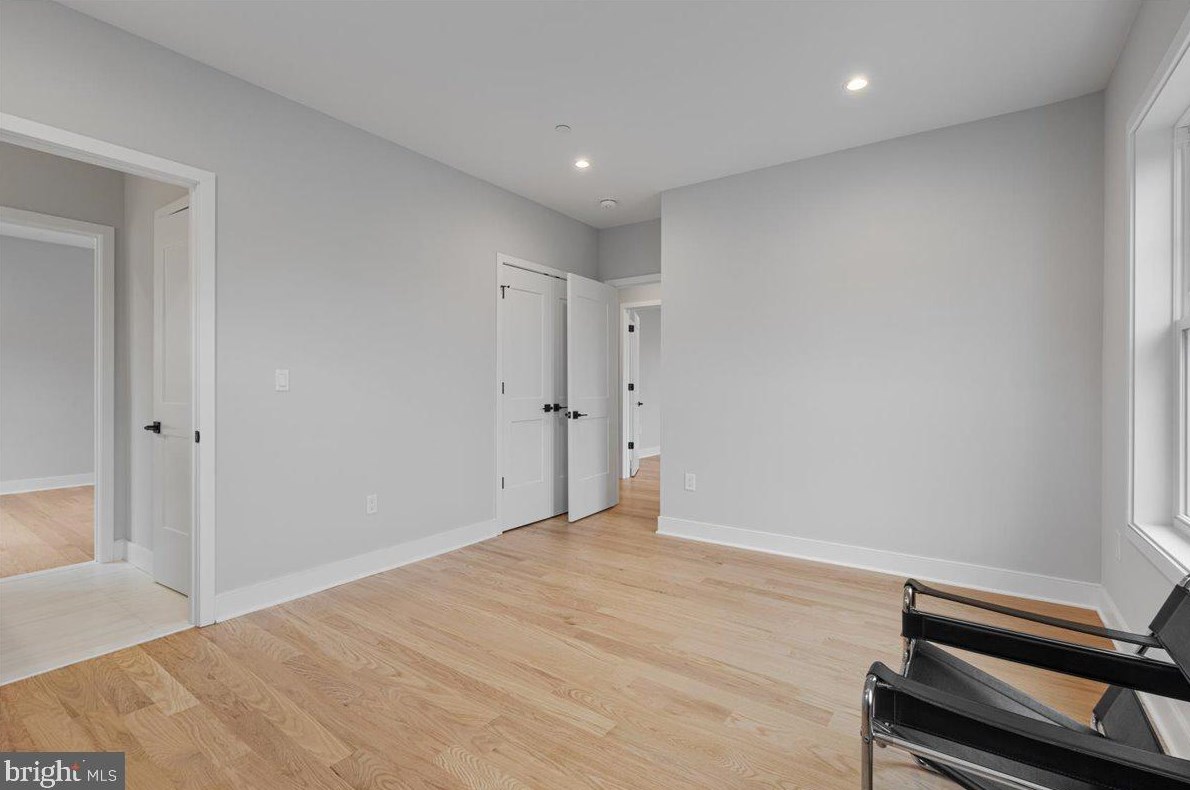 10008 Fleming Ave, Bethesda MD  20814-2118 exterior