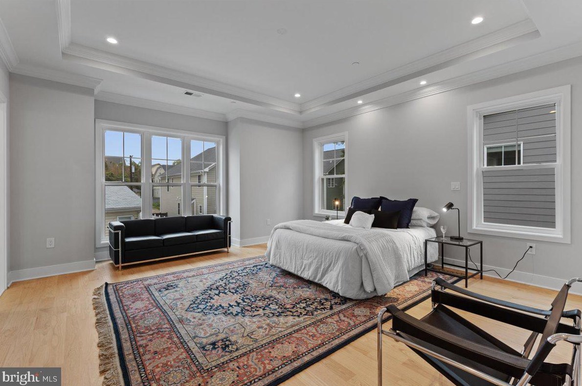 10008 Fleming Ave, Bethesda MD  20814-2118 exterior