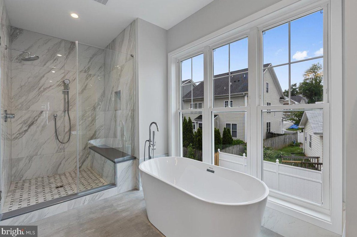 10008 Fleming Ave, Bethesda MD  20814-2118 exterior