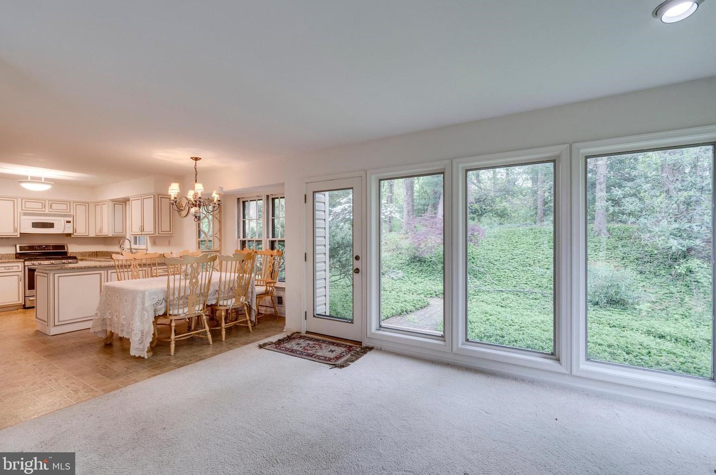 7800 Ivymount Ter, Rockville MD 20854-3753 exterior