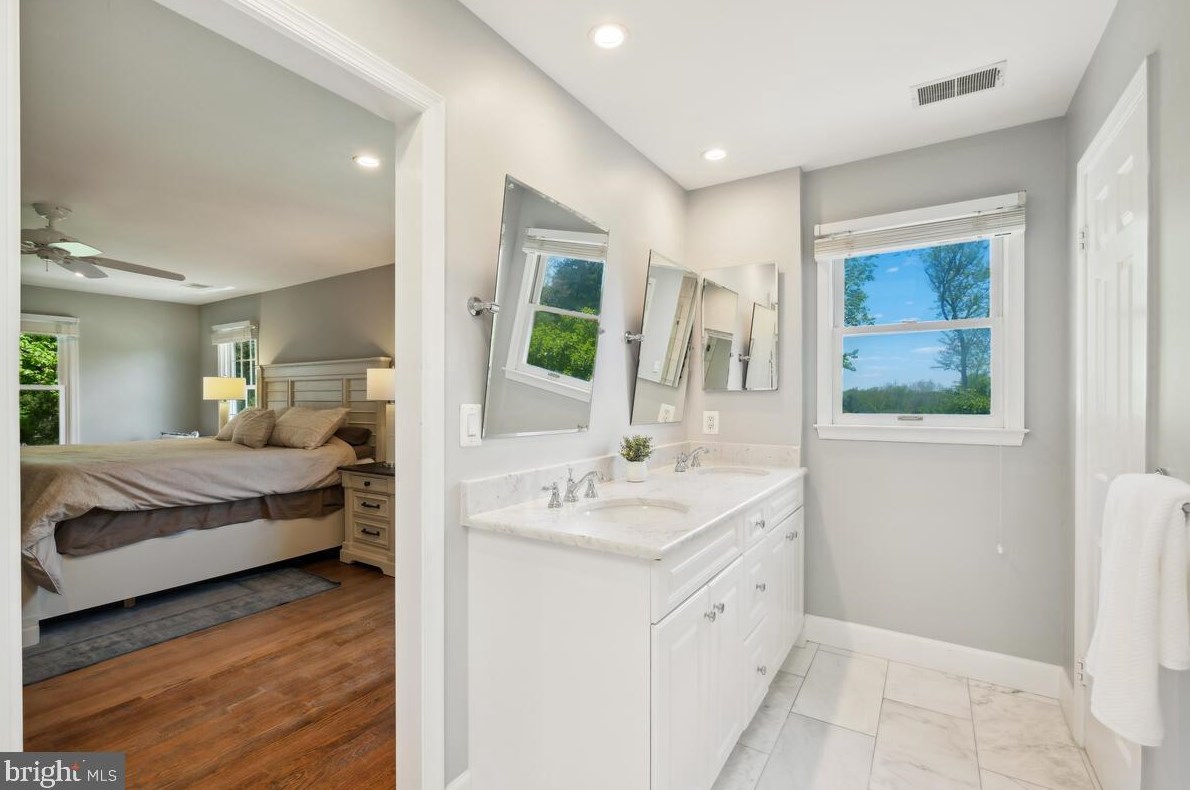 11539 Le Havre Dr, Rockville MD exterior