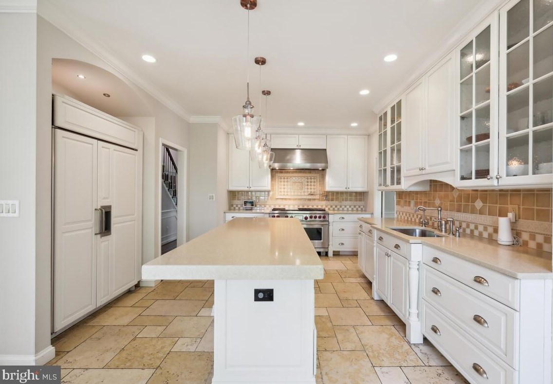 11539 Le Havre Dr, Rockville MD exterior