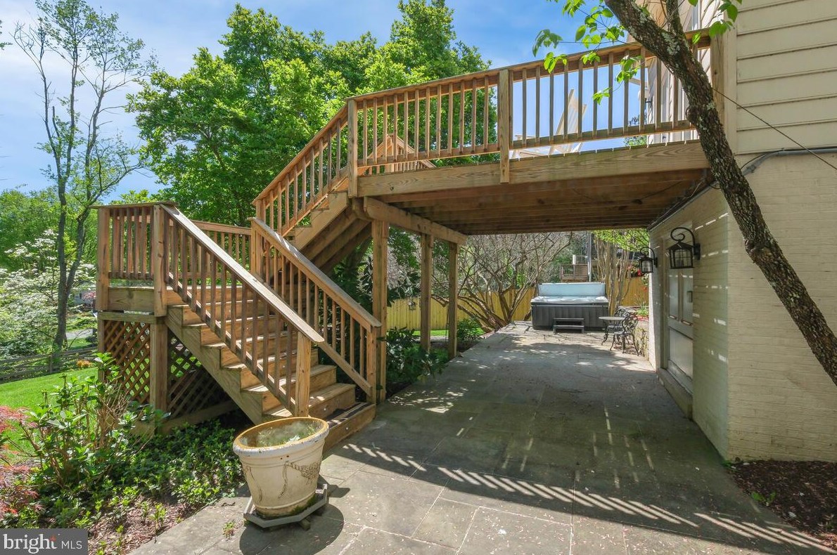 11539 Le Havre Dr, Rockville MD exterior