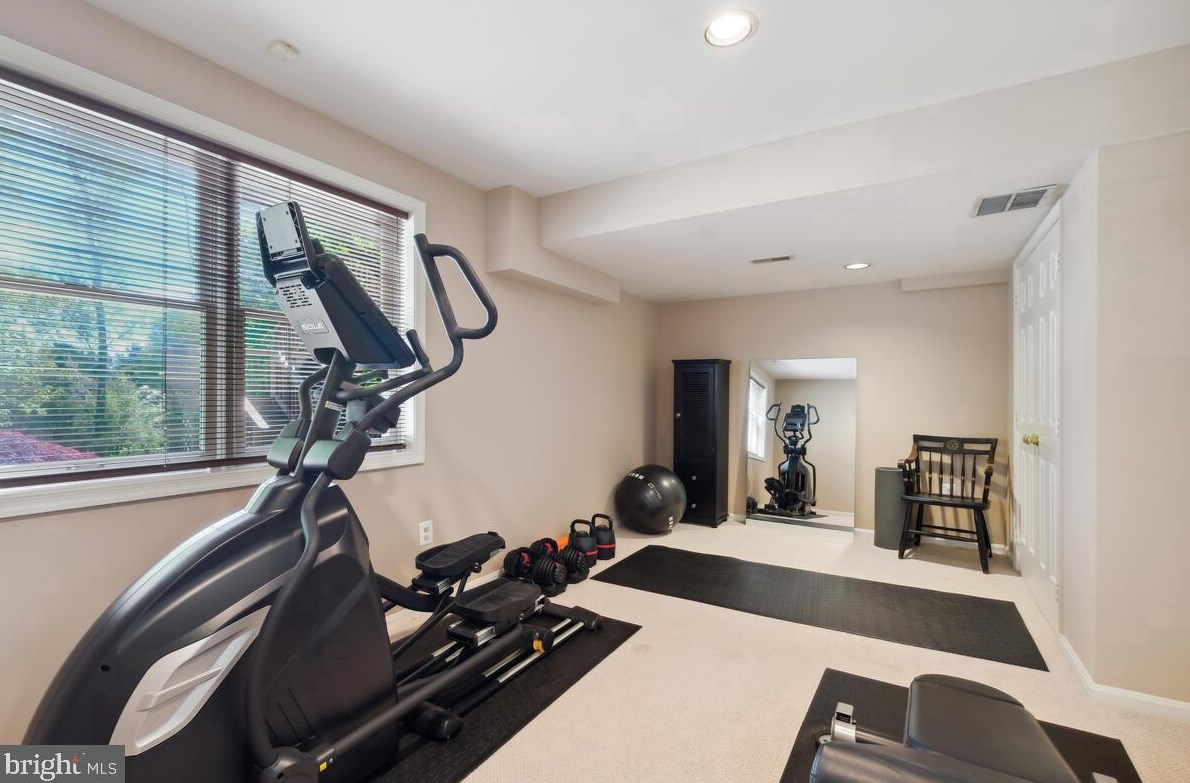 11539 Le Havre Dr, Rockville MD exterior