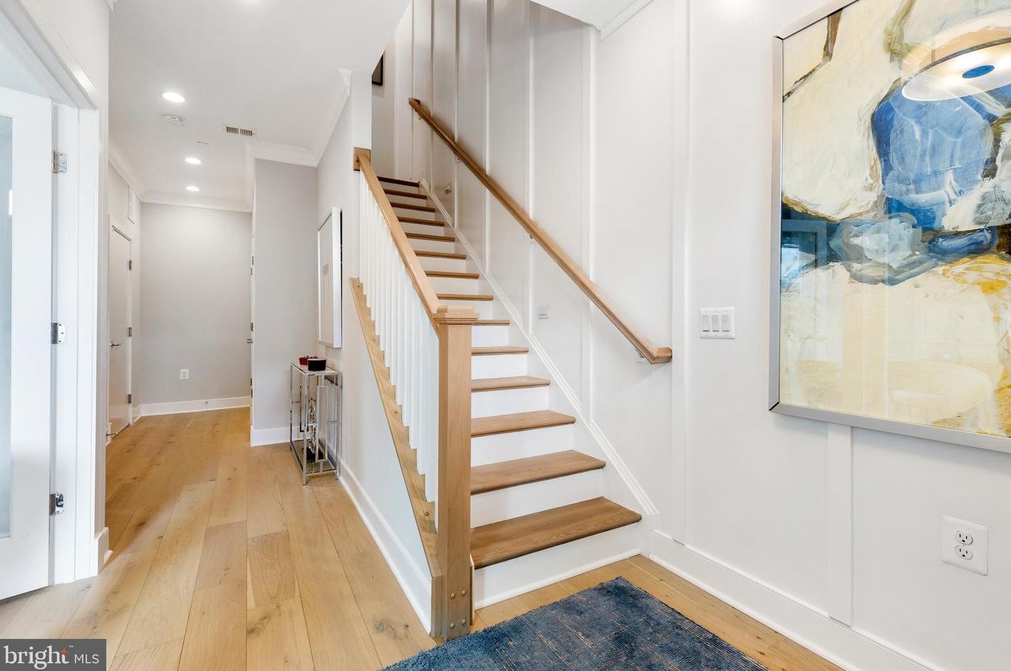 10318 Grosvenor Pl, Rockville MD exterior