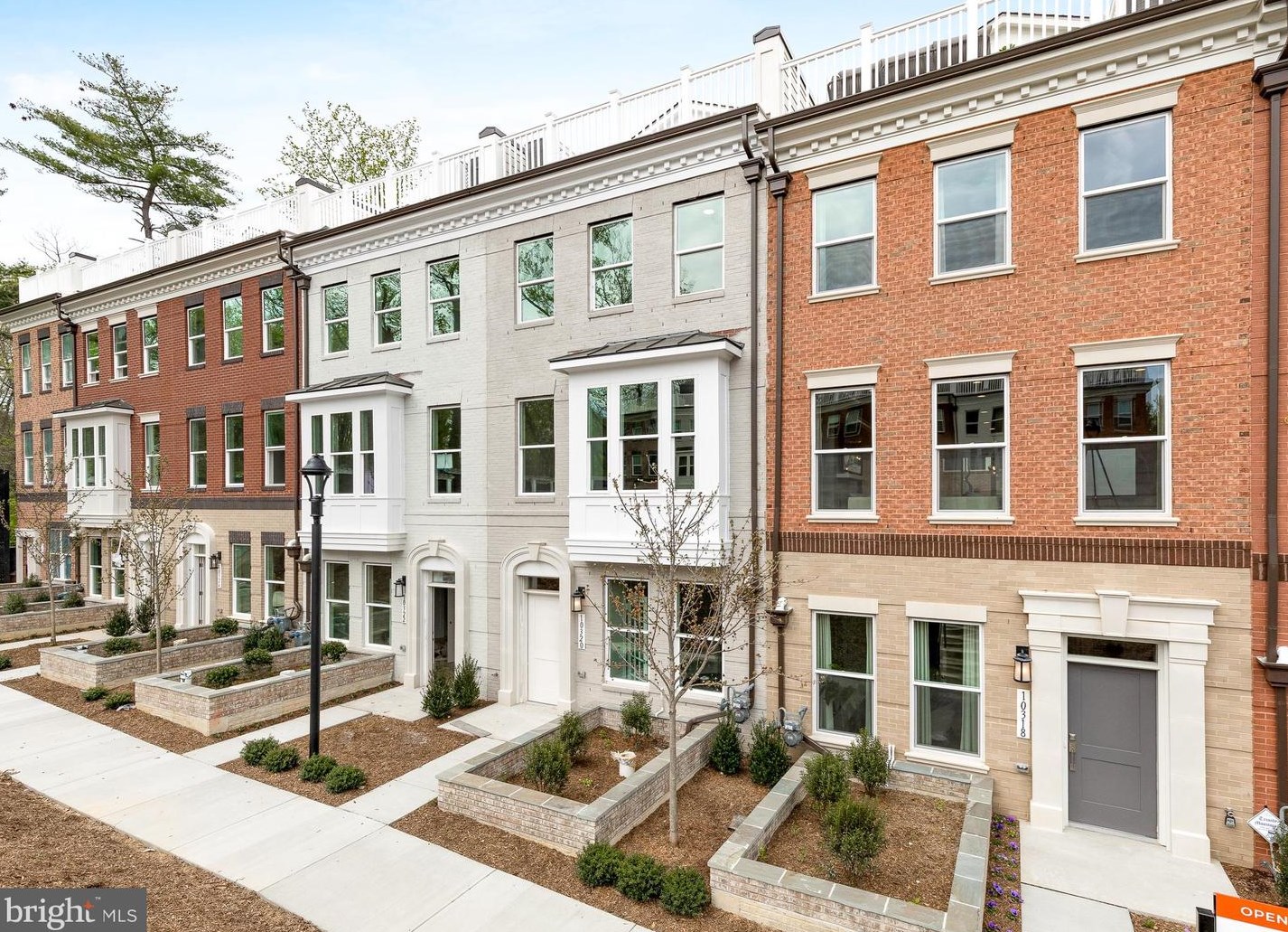 10318 Grosvenor Pl, Rockville MD exterior