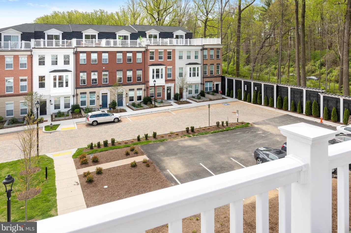 10318 Grosvenor Pl, Rockville MD exterior