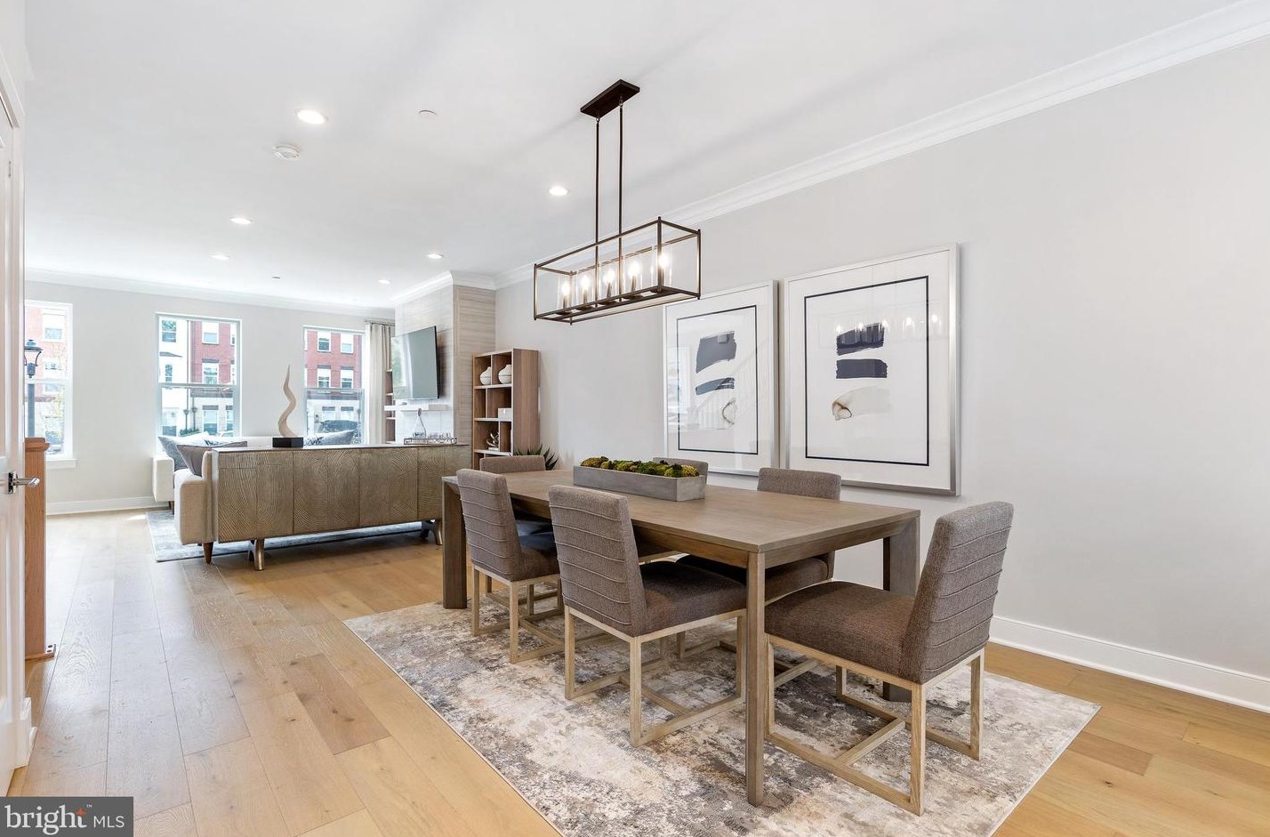 10318 Grosvenor Pl, Rockville MD exterior