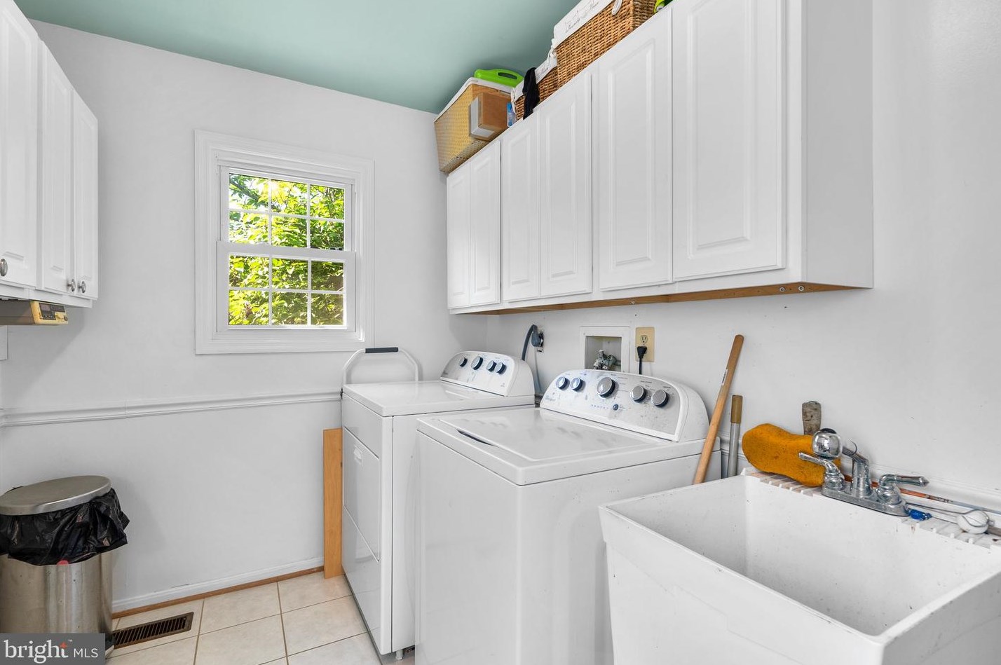 3301 Ashmore Ct, Olney MD  20832-2530 exterior