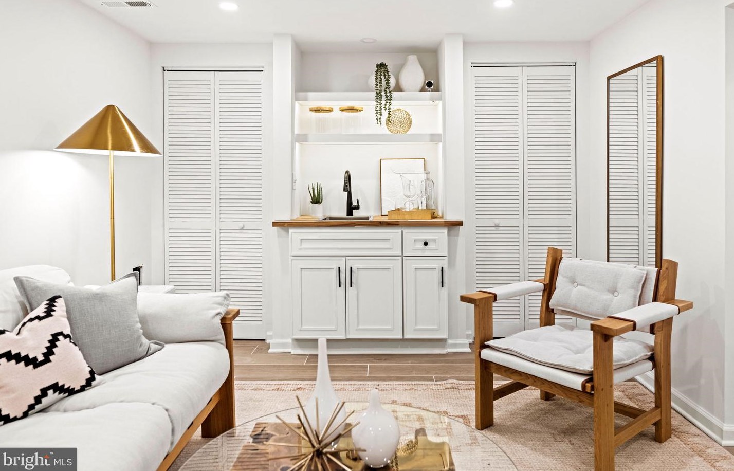 213 Spring Ave, Silver Spring MD 20912-4805 exterior