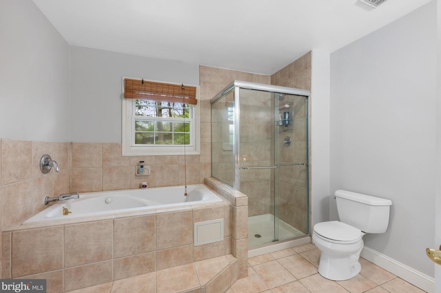 13000 Collingwood Ter, Silver Spring MD 20904-1414 exterior