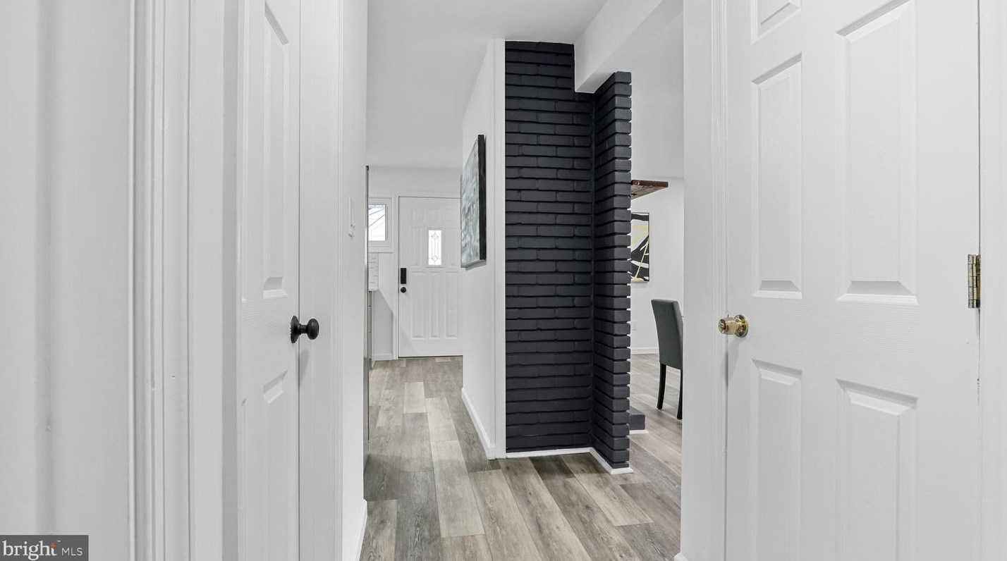 1707 Grandin Ave, Rockville MD 20851-1159 exterior