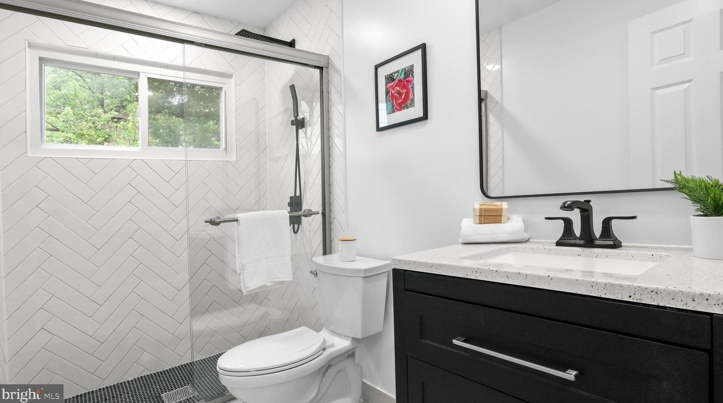 1707 Grandin Ave, Rockville MD 20851-1159 exterior