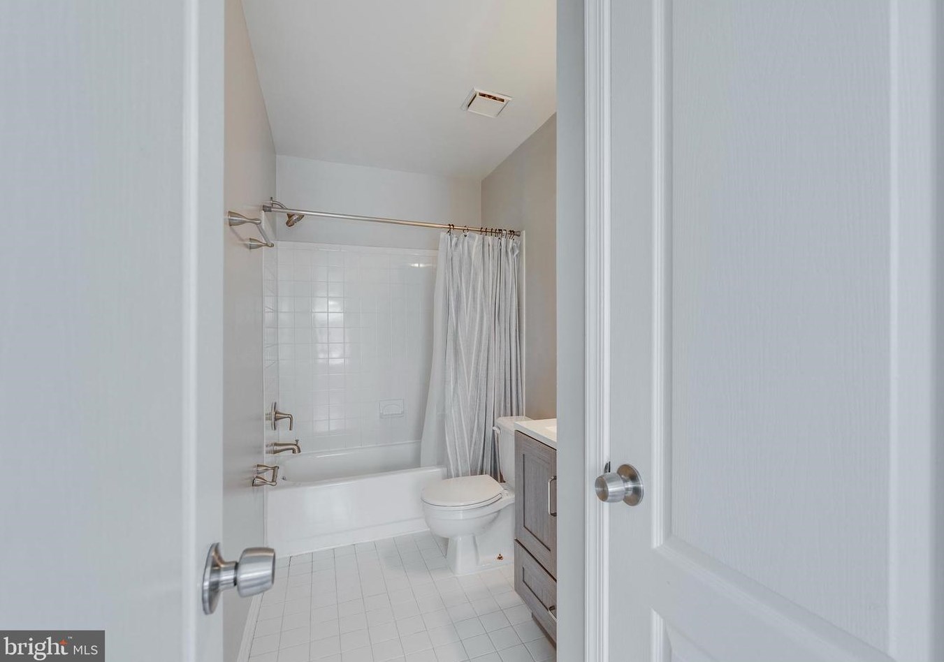 3321 Sea Port Way, Silver Spring MD  20902-2200 exterior