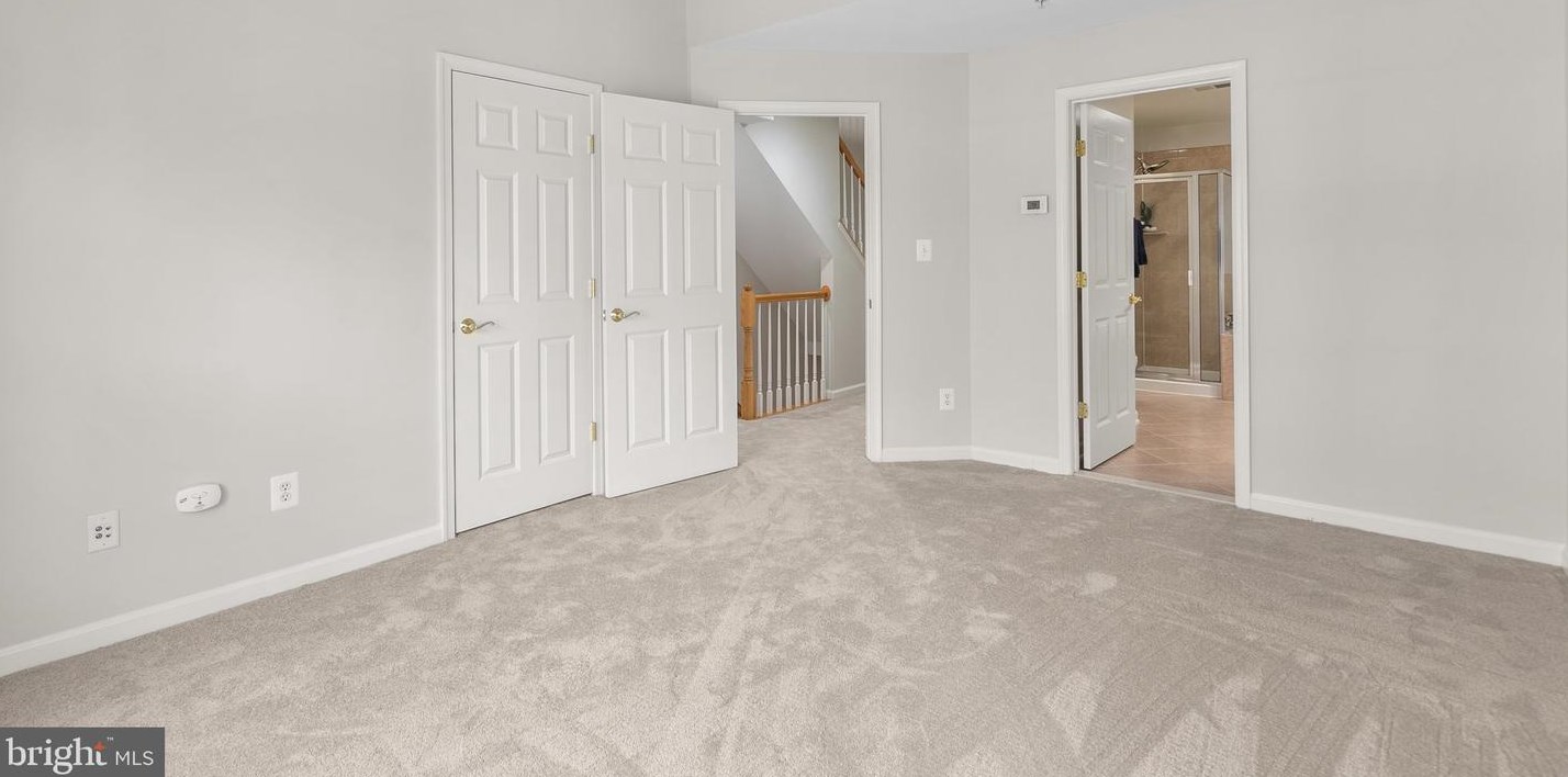 518 Fallsgrove Dr, Rockville MD 20850-7750 exterior