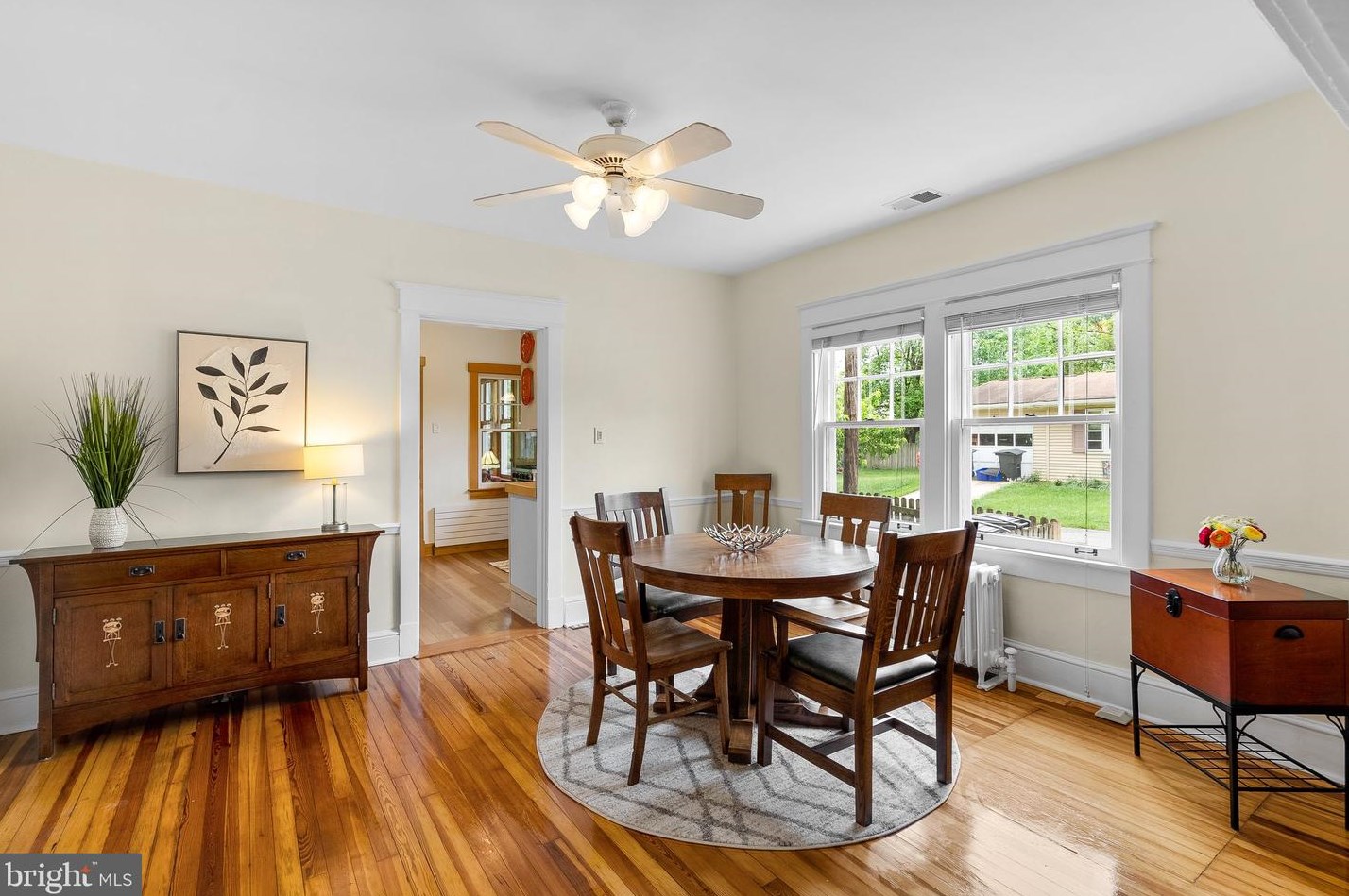 720 Easley St, Silver Spring MD 20910-4587 exterior