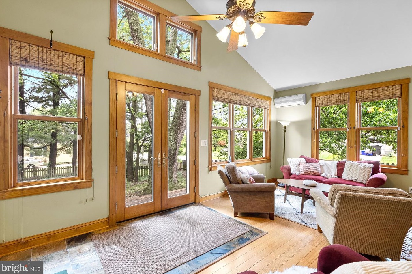 720 Easley St, Silver Spring MD 20910-4587 exterior