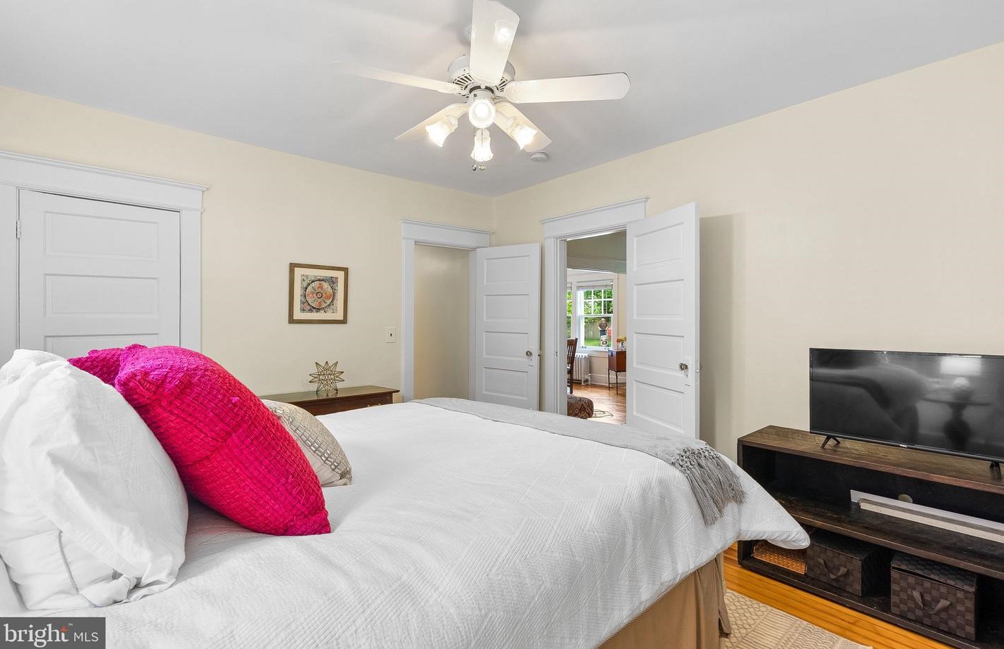 720 Easley St, Silver Spring MD 20910-4587 exterior