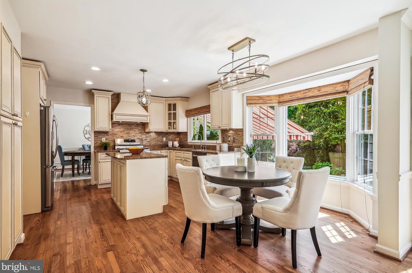 12632 Falconbridge Dr, Gaithersburg MD 20878-3430 exterior