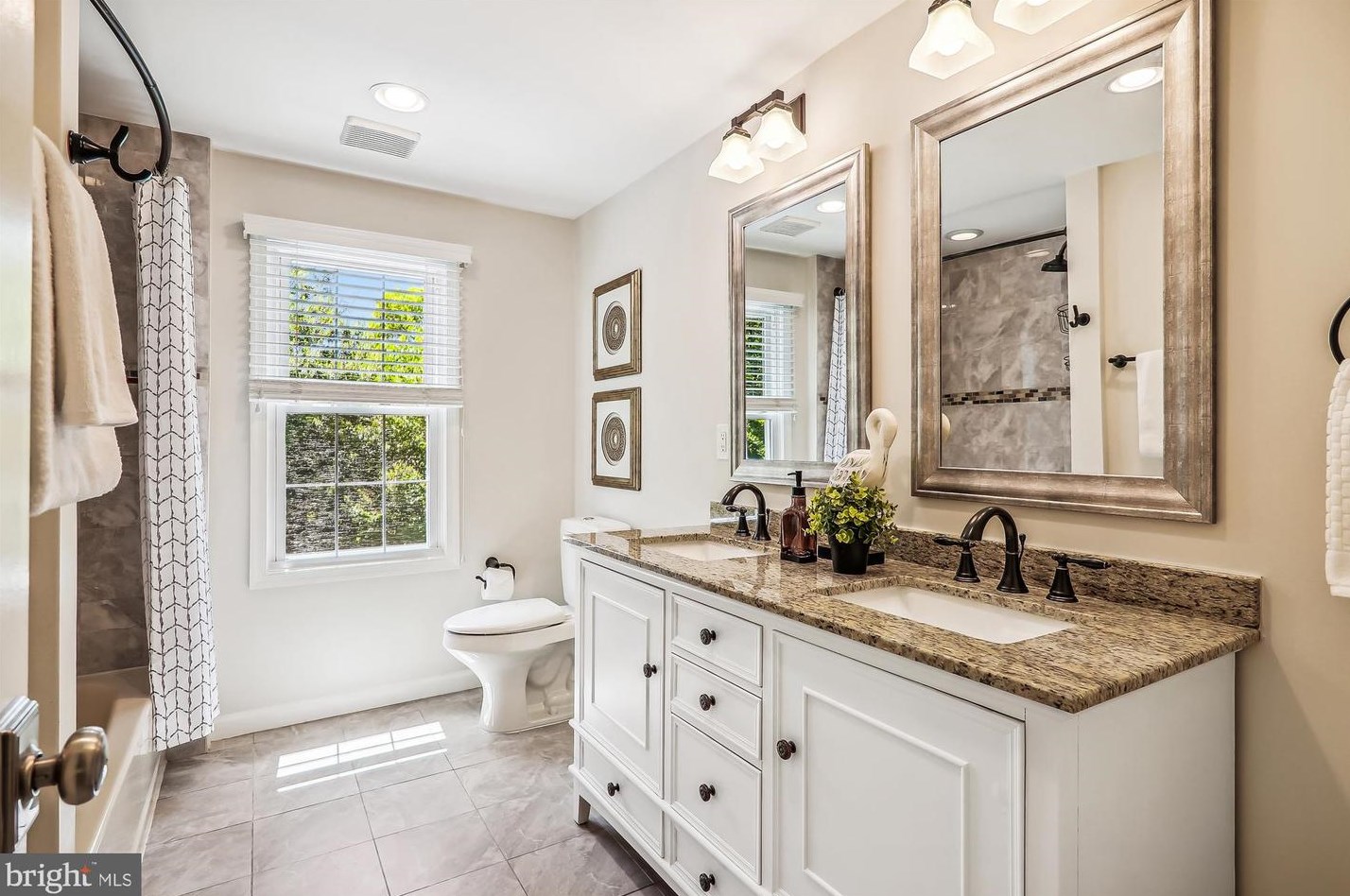 12632 Falconbridge Dr, Gaithersburg MD 20878-3430 exterior