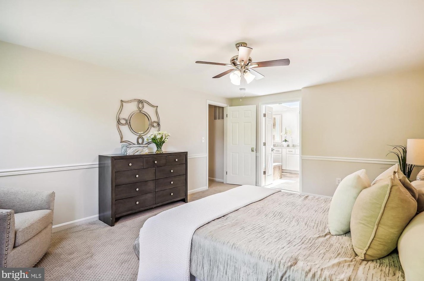 12632 Falconbridge Dr, Gaithersburg MD 20878-3430 exterior