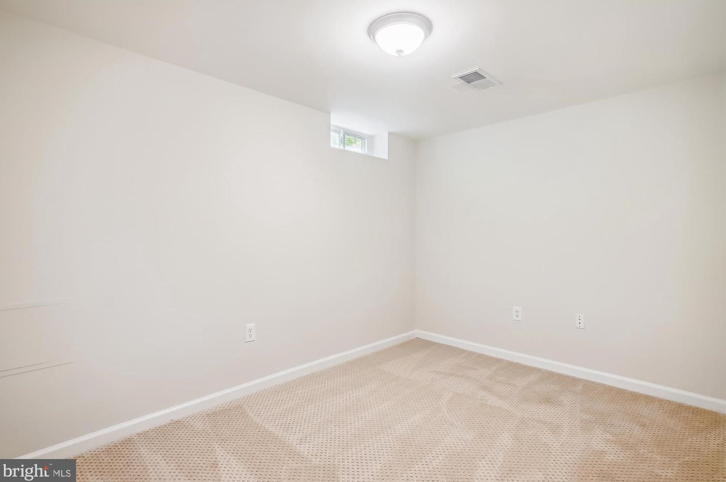 12632 Falconbridge Dr, Gaithersburg MD 20878-3430 exterior