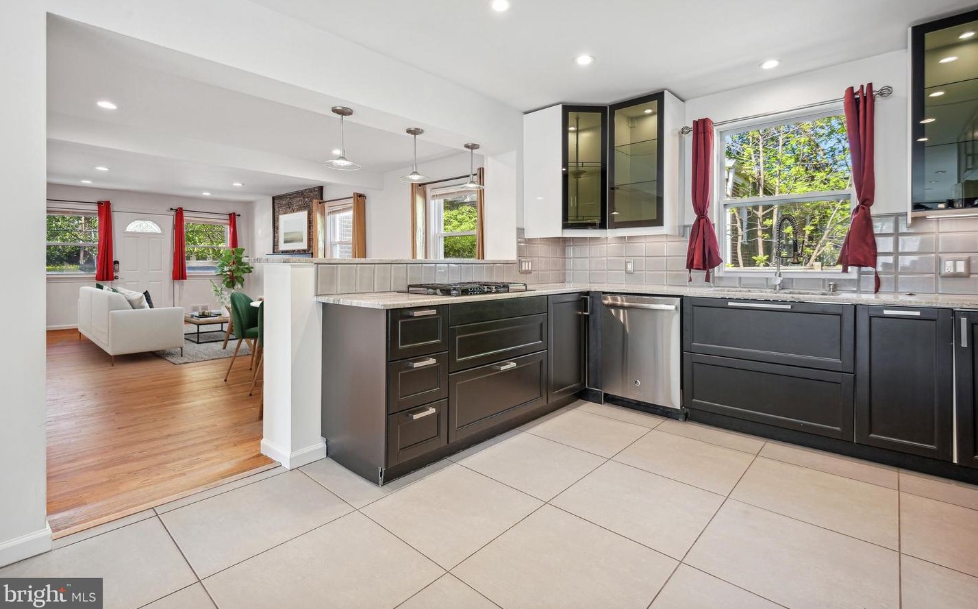 1513 Windham Ln, Silver Spring MD  20902-3769 exterior