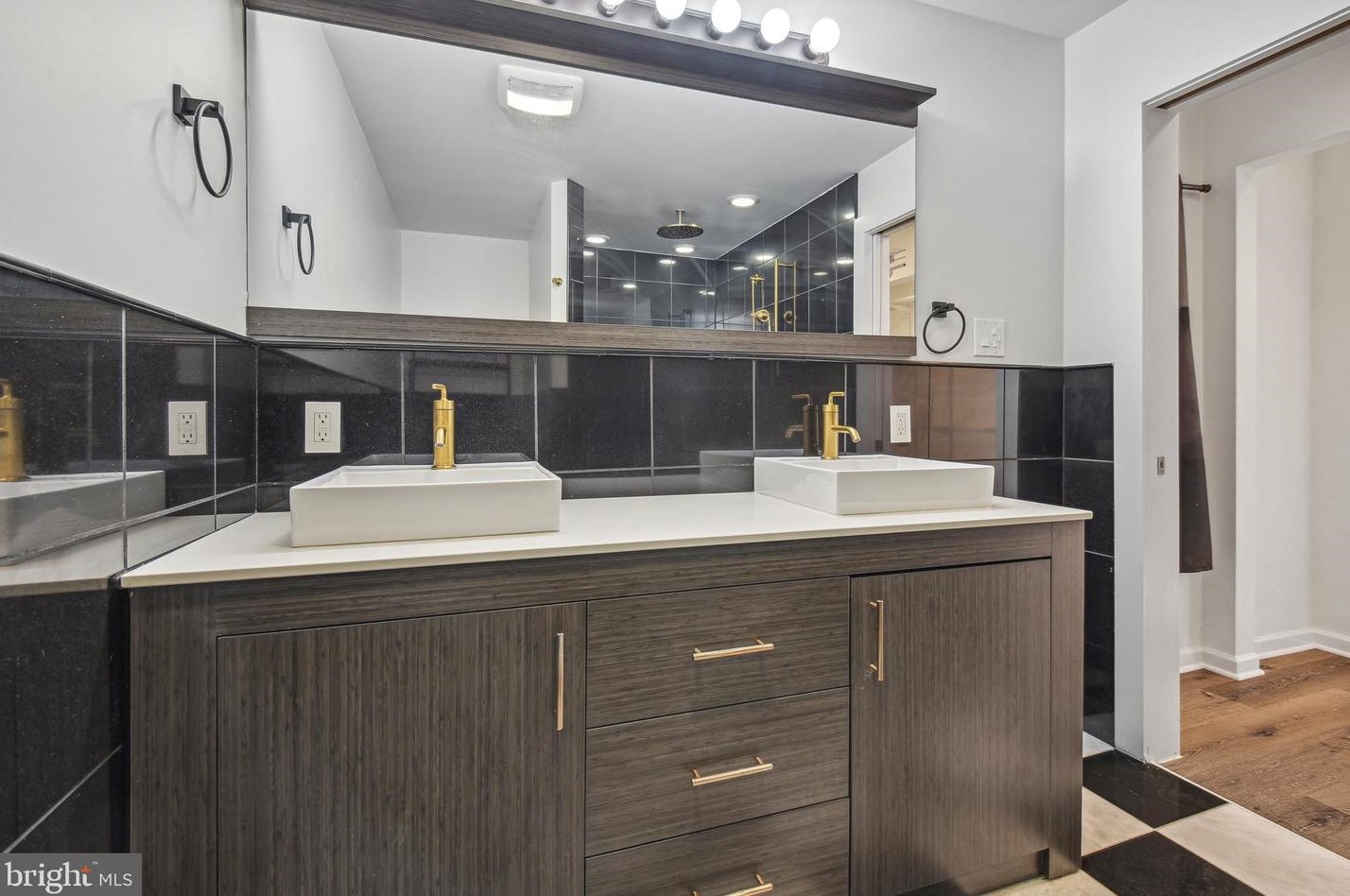 1513 Windham Ln, Silver Spring MD  20902-3769 exterior